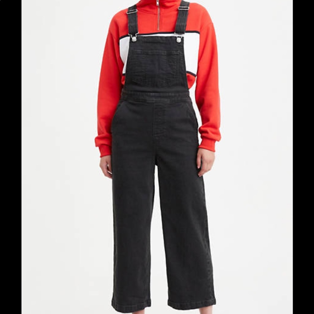 Women’s Levi’s ribcage wide leg overalls